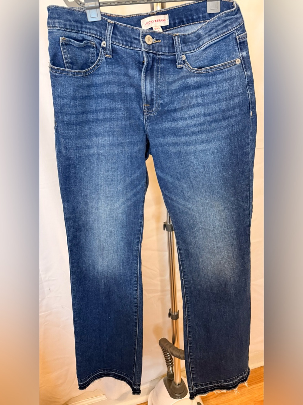 Lucky Brand Women’s Medium Blue Straight Jeans